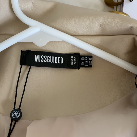 Missguided Stone Faux Leather Oversized Blazer - Picture 3 of 5